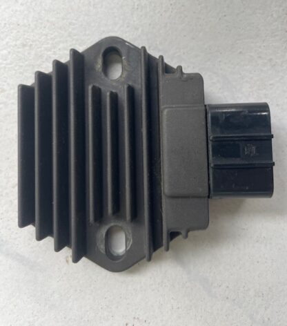 Releu incarcare SH683-12 Honda XL650V ( RD10 RD11) Transalp  VT750C Shadow (RC50)