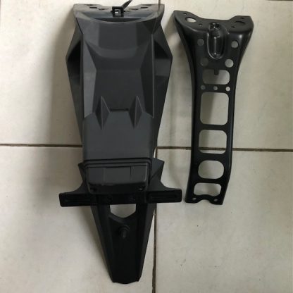 Suport numar inmatriculare 63113-08J00 Suzuki GSR750 L1-L5  2011-2015