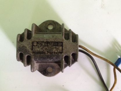 Releu Incarcare 32500-45011 Suzuki GS 400 500 550 750  1977-1983 - imagine 2