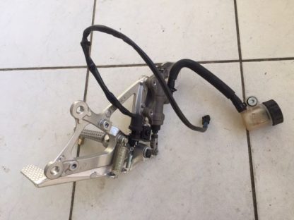 Suport fata dreapta scarita pedala frana pompa frana Yamaha R1 (RN22) 09-14 - imagine 2