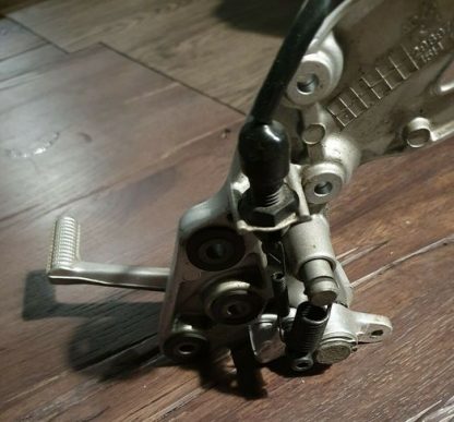 Suport fata dreapta cu pedala frana Suzuki GSX 1300R Hayabusa 2008-2012 - imagine 2
