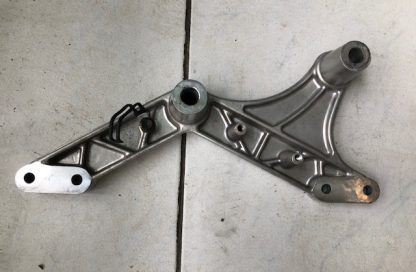 Suzuki DL1000 WVBS V-Strom 2002-2007  Suport motor dreapta - imagine 2