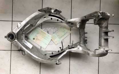 Yamaha R6 (RJ03)  an 2000 Cadru cu acte