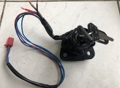 Contact pornire  cu chei (2 buc) + incuietoare saua spate  Yamaha FZS1000 RN06 Fazer 2001-2005 - imagine 2