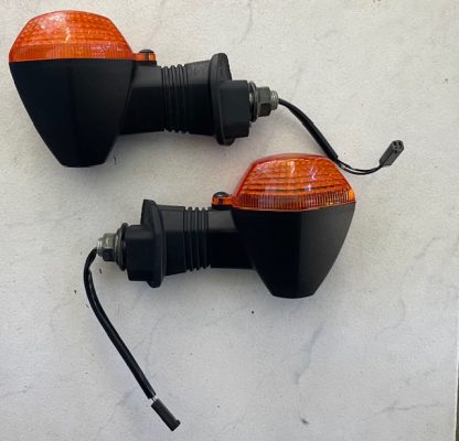 Suzuki DL650 04-08  DL1000 04-06 Set semnalizatoare fata originale