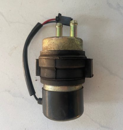 Pompa benzina Mitsubishi   In/Out 8mm  Kawasaki modele