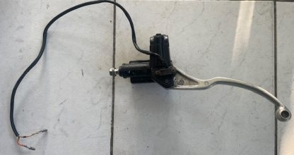 Suzuki GSXR GSX-R 750 (GR75A) 1985-1987 Pompa frana fata - imagine 2