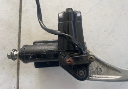 Suzuki GSXR GSX-R 750 (GR75A) 1985-1987 Pompa frana fata - imagine 3