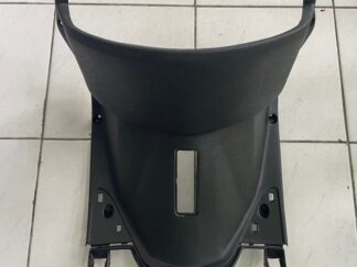 Scuter China  50cc GY6 4T  Baotian Benzhou Yiying Rex Znen  Carena interioara front 2