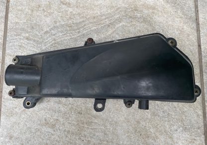 Scuter China  50cc GY6 4T  Baotian Benzhou Yiying Rex Znen  Carcasa filtru aer