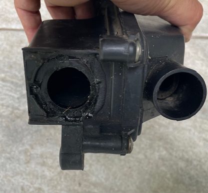 Scuter China  50cc GY6 4T  Baotian Benzhou Yiying Rex Znen  Carcasa filtru aer - imagine 4