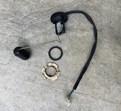 Scuter China  50cc GY6 4T  Baotian Benzhou Yiying Rex Znen  Senzor nivel benzina
