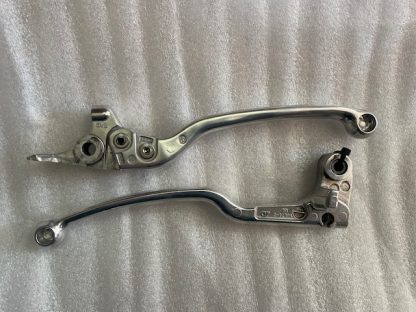 Set manete frana ambreiaj originale Yamaha MT07 MT09 MT10 - imagine 2