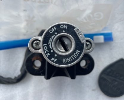 Suzuki GSF600 (WVA8) 2000-2004 Contact pornire cu cheie - imagine 2