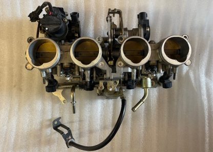 Yamaha R1 (RN12) 2004-2006 Rampa injectie