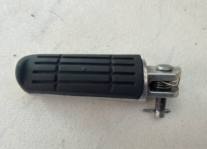Yamaha FZ6 (RJ14) 2007-2009 Scarita fata stanga