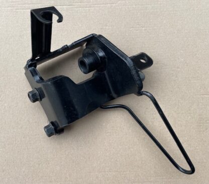 Yamaha  XVS1100 XVS 1100 (5EL) DragStar 1999-2007  Suport scarita fata dreapta