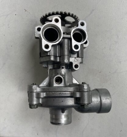 Pompa apa ulei (5VY) Yamaha R1 (RN12) 2004-2006 - imagine 2