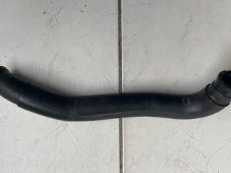 Yamaha FZ6 (RJ14) S2  2007-2009  Furtun stanga radiator apa